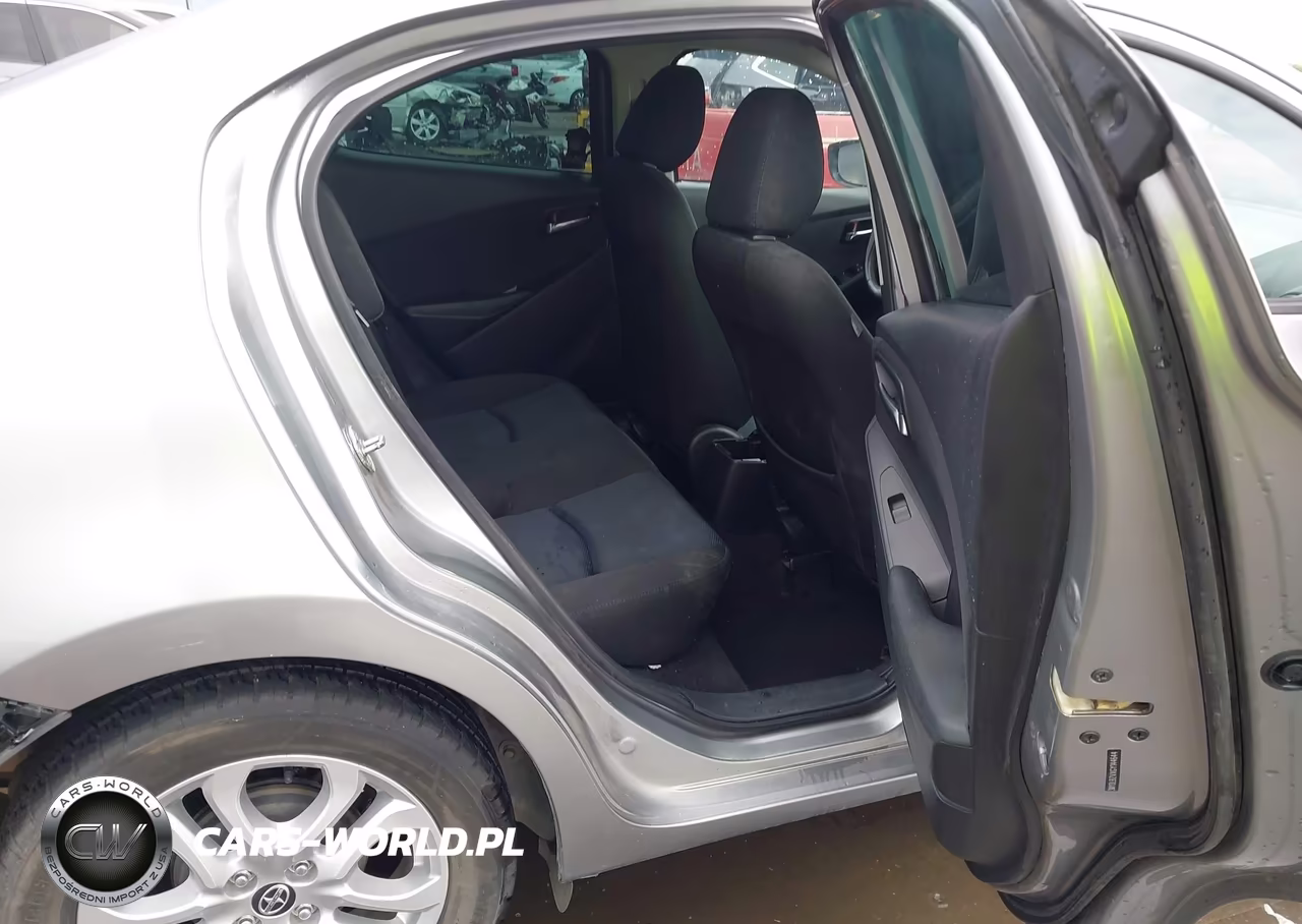 2016 Scion Ia VIN:3MYDLBZVXGY144644 - 8