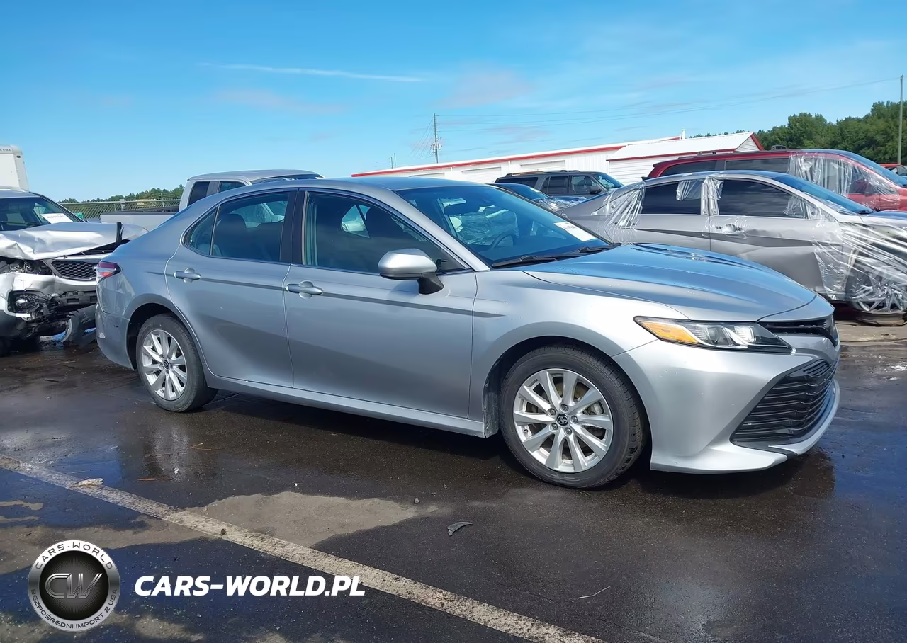2020 Toyota Camry Le VIN:4T1C11AK4LU999179 - 13