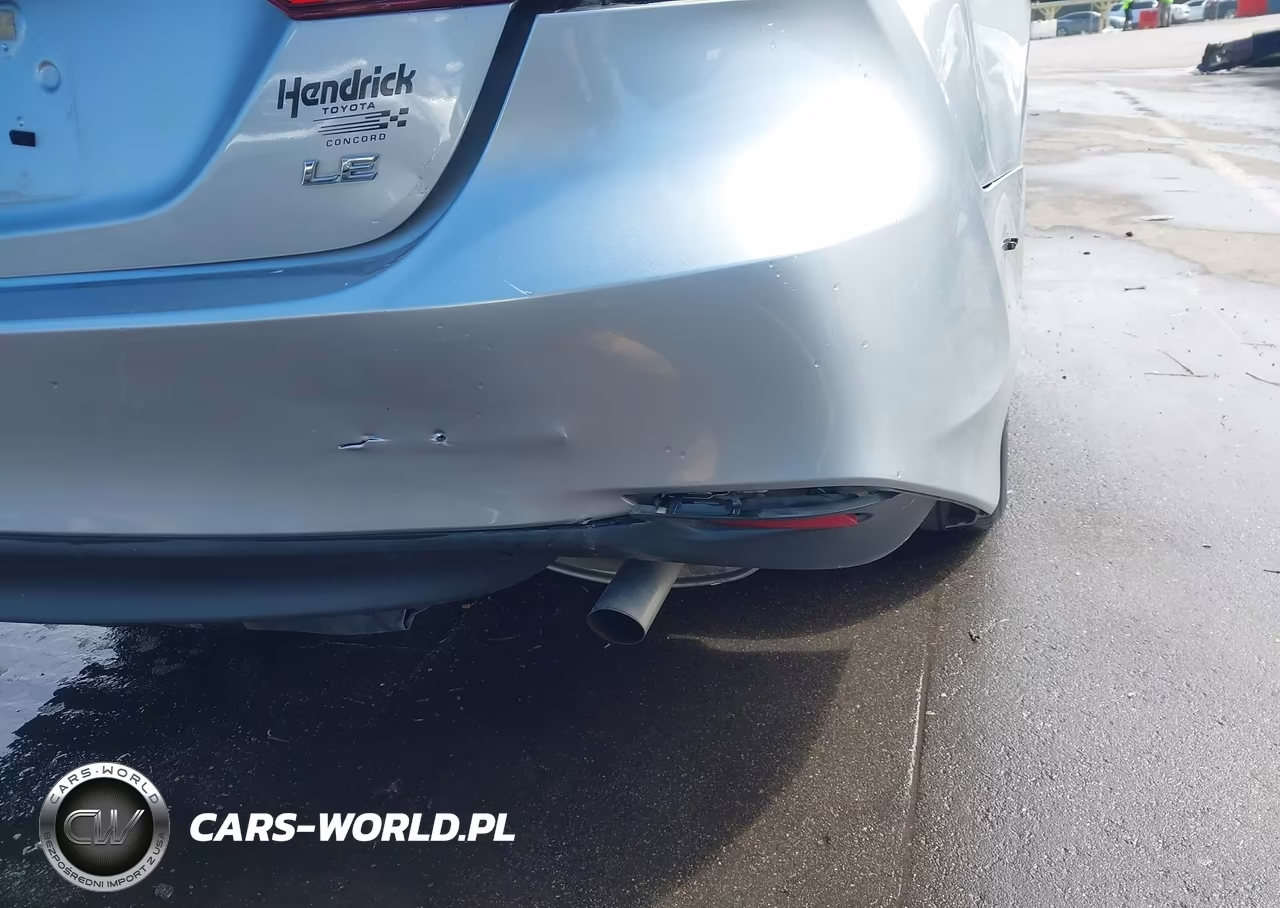 2020 Toyota Camry Le VIN:4T1C11AK4LU999179 - 17