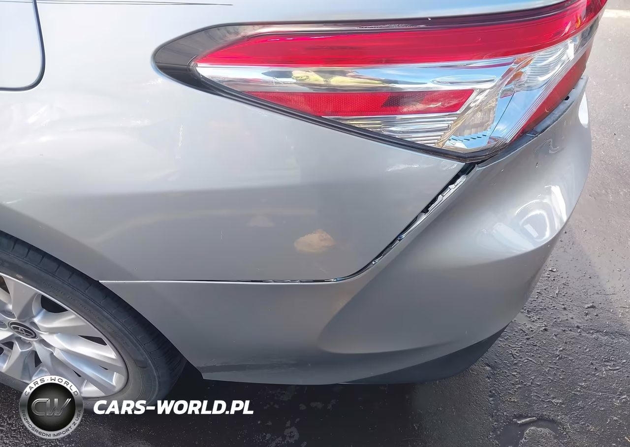 2020 Toyota Camry Le VIN:4T1C11AK4LU999179 - 20