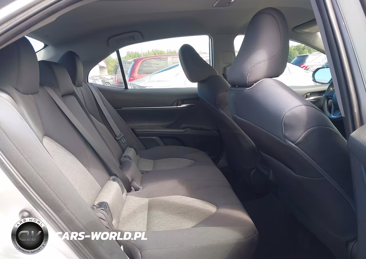 2020 Toyota Camry Le VIN:4T1C11AK4LU999179 - 8