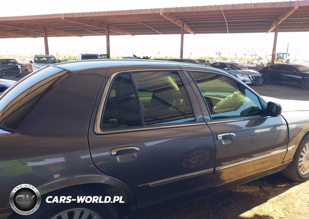 2007 Mercury Grand Marquis Ls VIN:2MEFM75W47X610045 - 13