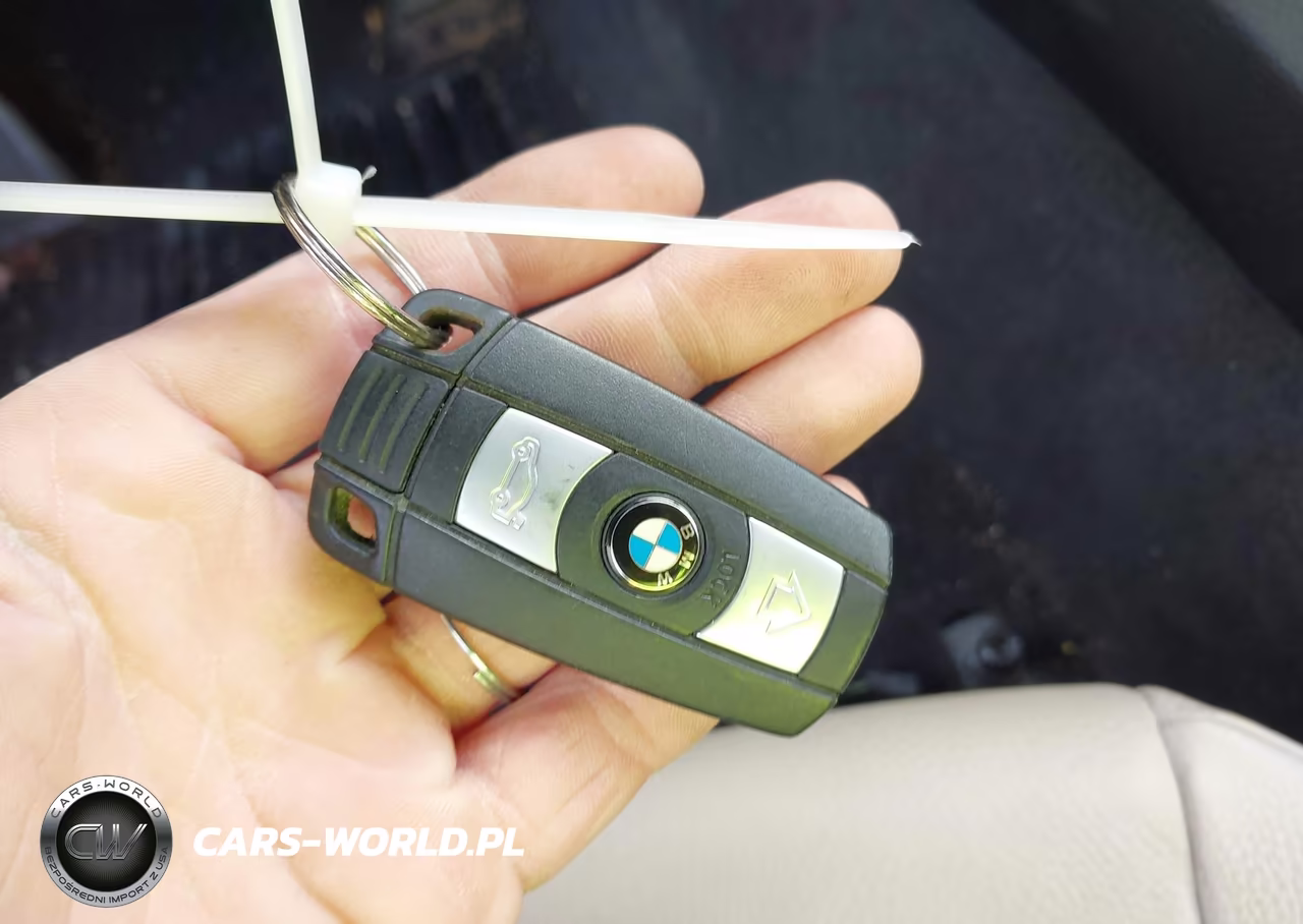 2011 BMW 335I xDrive VIN:WBAKF9C5XBE619792 - 11