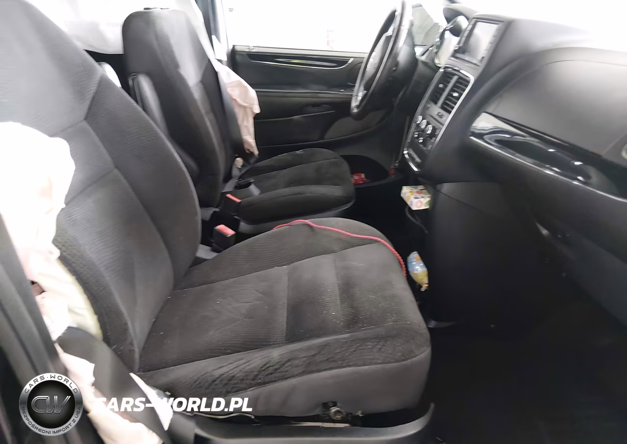 2018 Dodge Grand Caravan Se Plus VIN:2C4RDGBG5JR135979 - 5