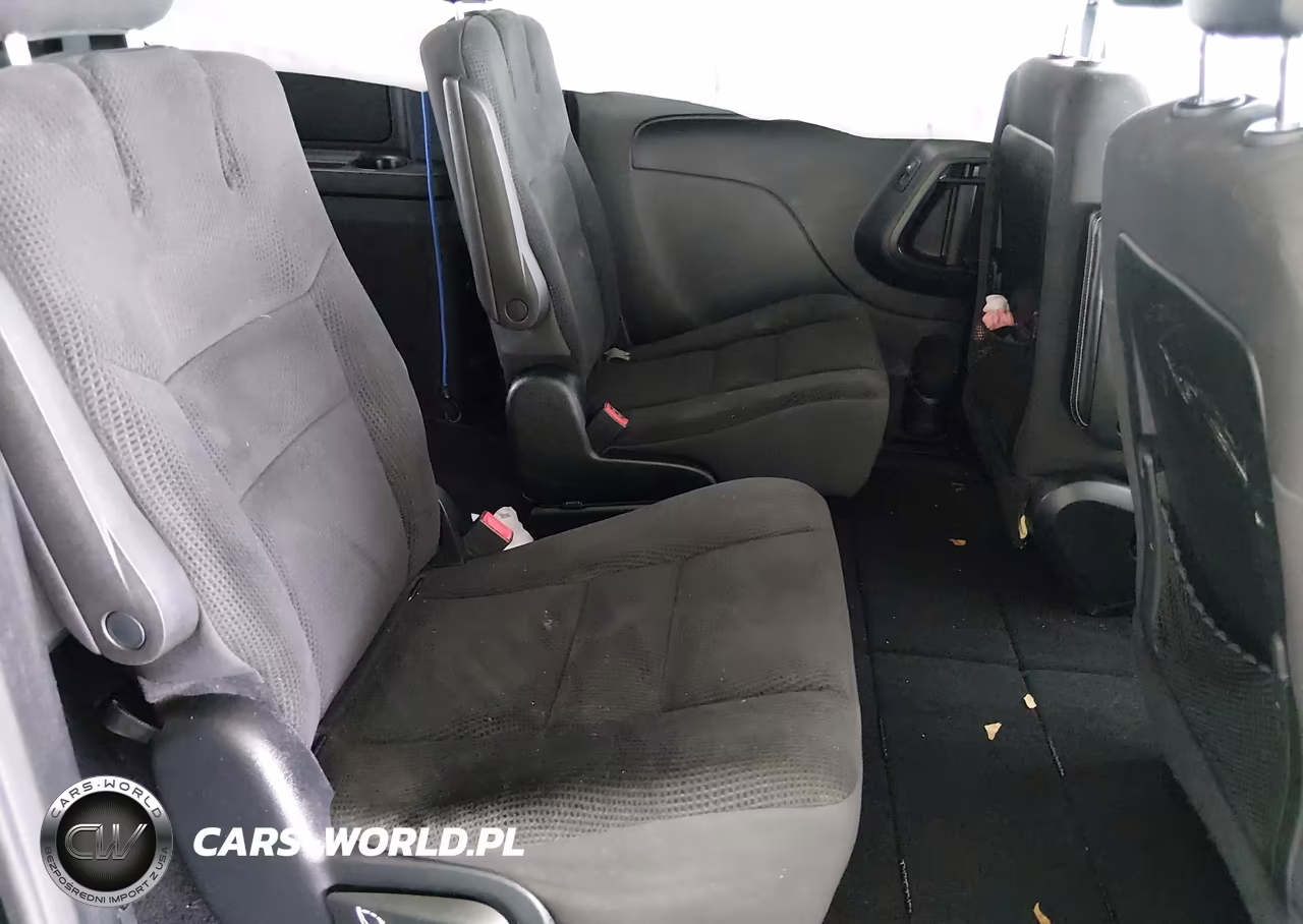 2018 Dodge Grand Caravan Se Plus VIN:2C4RDGBG5JR135979 - 8