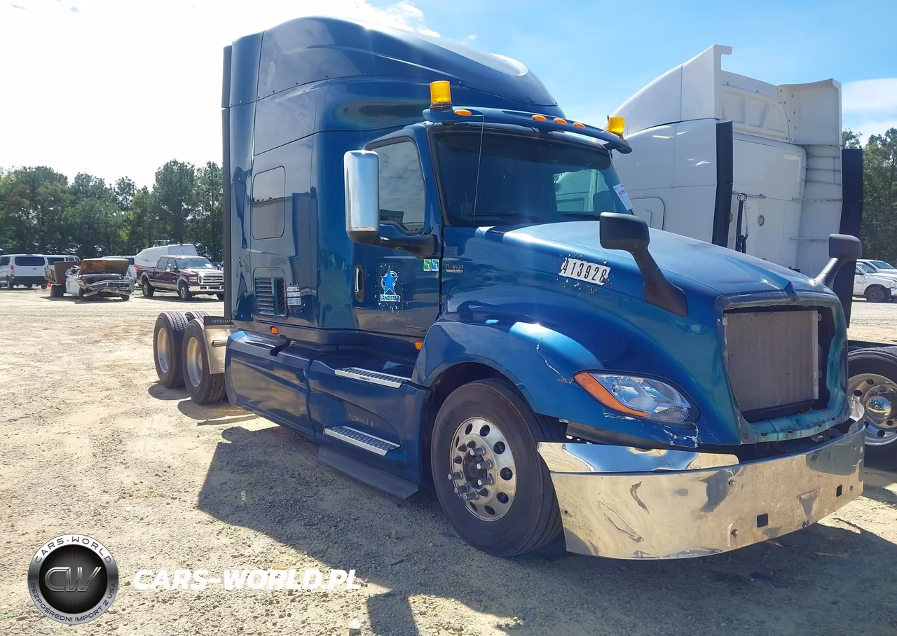2018 International Lt VIN:3HSDZAPR8JN753647 - 1