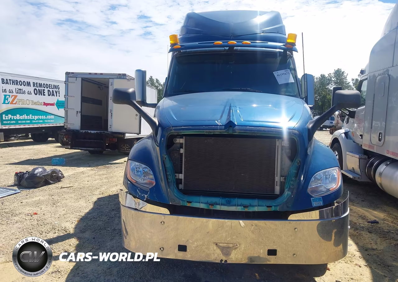 2018 International Lt VIN:3HSDZAPR8JN753647 - 24