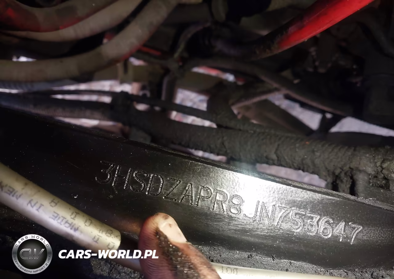 2018 International Lt VIN:3HSDZAPR8JN753647 - 8