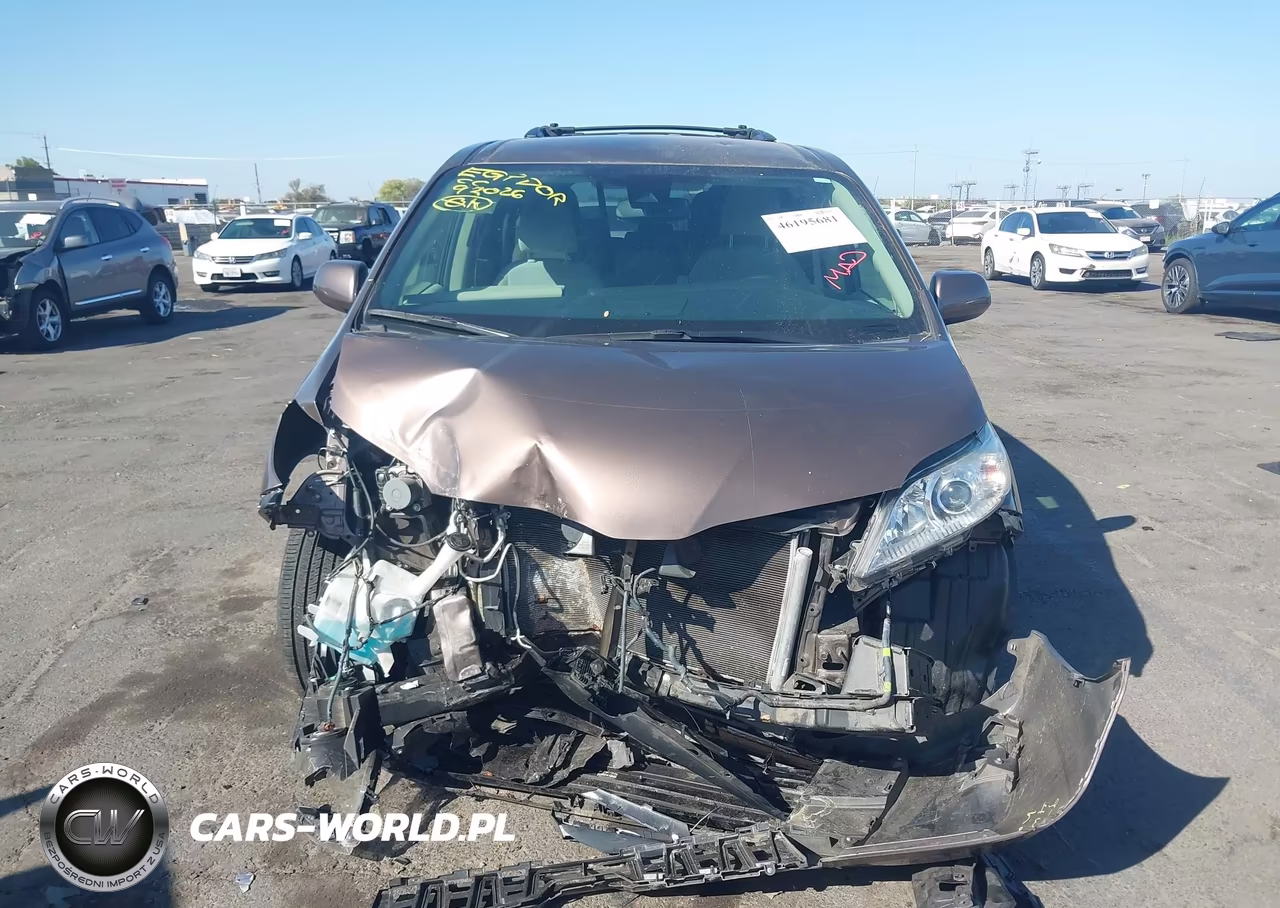 2020 Toyota Sienna Le VIN:5TDKZ3DC5LS048938 - 11