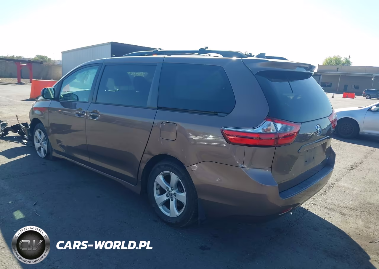 2020 Toyota Sienna Le VIN:5TDKZ3DC5LS048938 - 3