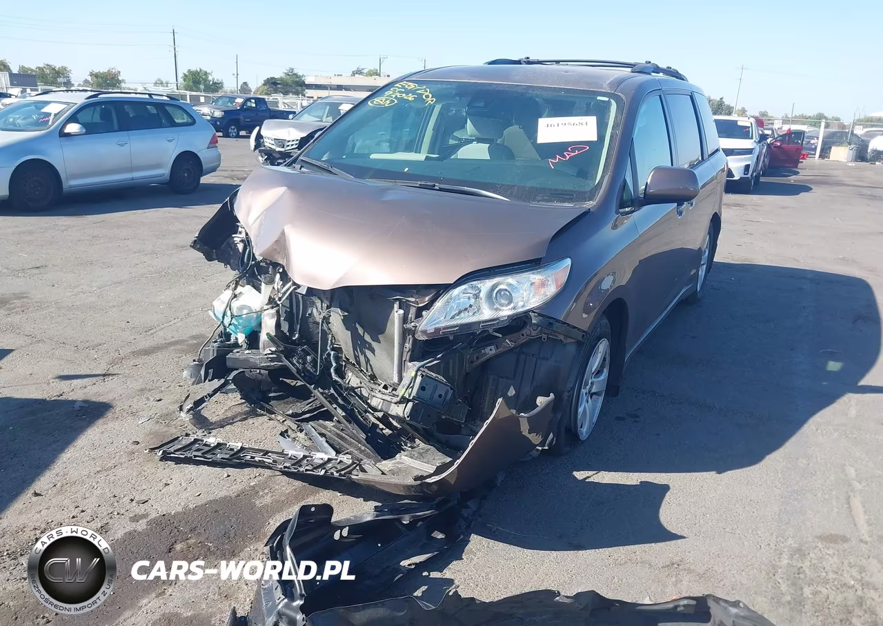 2020 Toyota Sienna Le VIN:5TDKZ3DC5LS048938 - 6