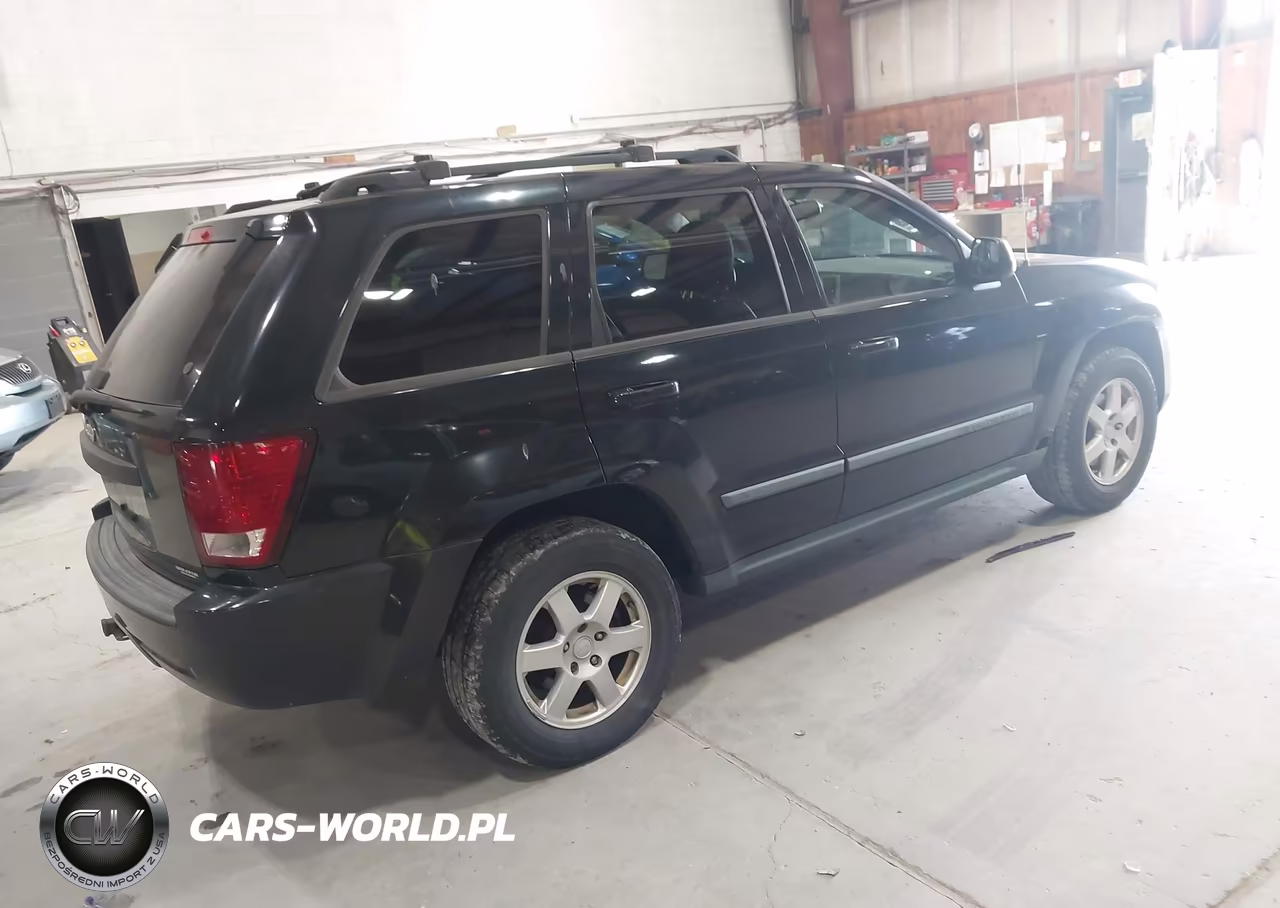 2008 Jeep Grand Cherokee Laredo VIN:1J8GR48K98C104197 - 4
