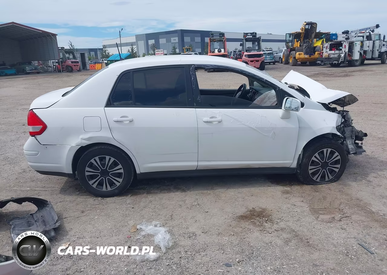 2011 Nissan Versa 1.8S VIN:3N1BC1AP7BL361817 - 14