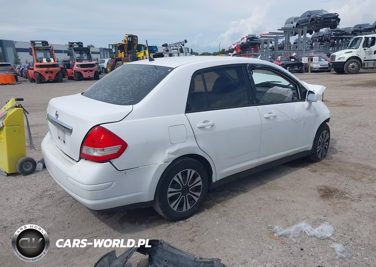 2011 Nissan Versa 1.8S VIN:3N1BC1AP7BL361817 - 4