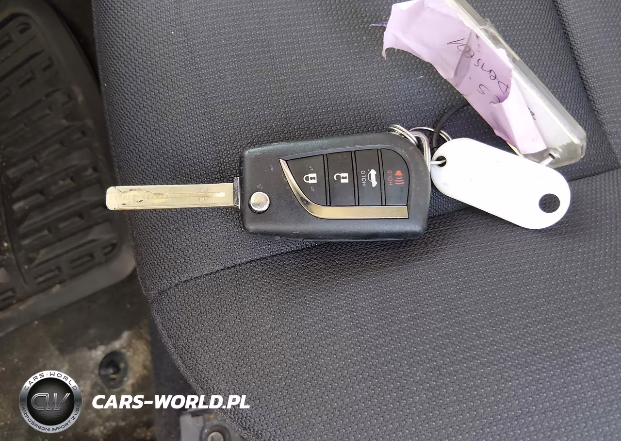 2024 Toyota Corolla Le VIN:5YFB4MDE3RP175646 - 11