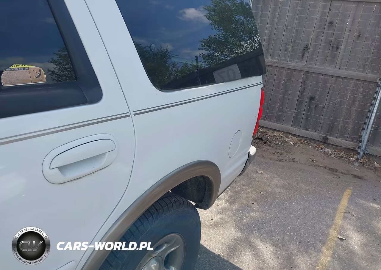 2001 Ford Expedition Eddie Bauer VIN:1FMPU18L91LA37650 - 6