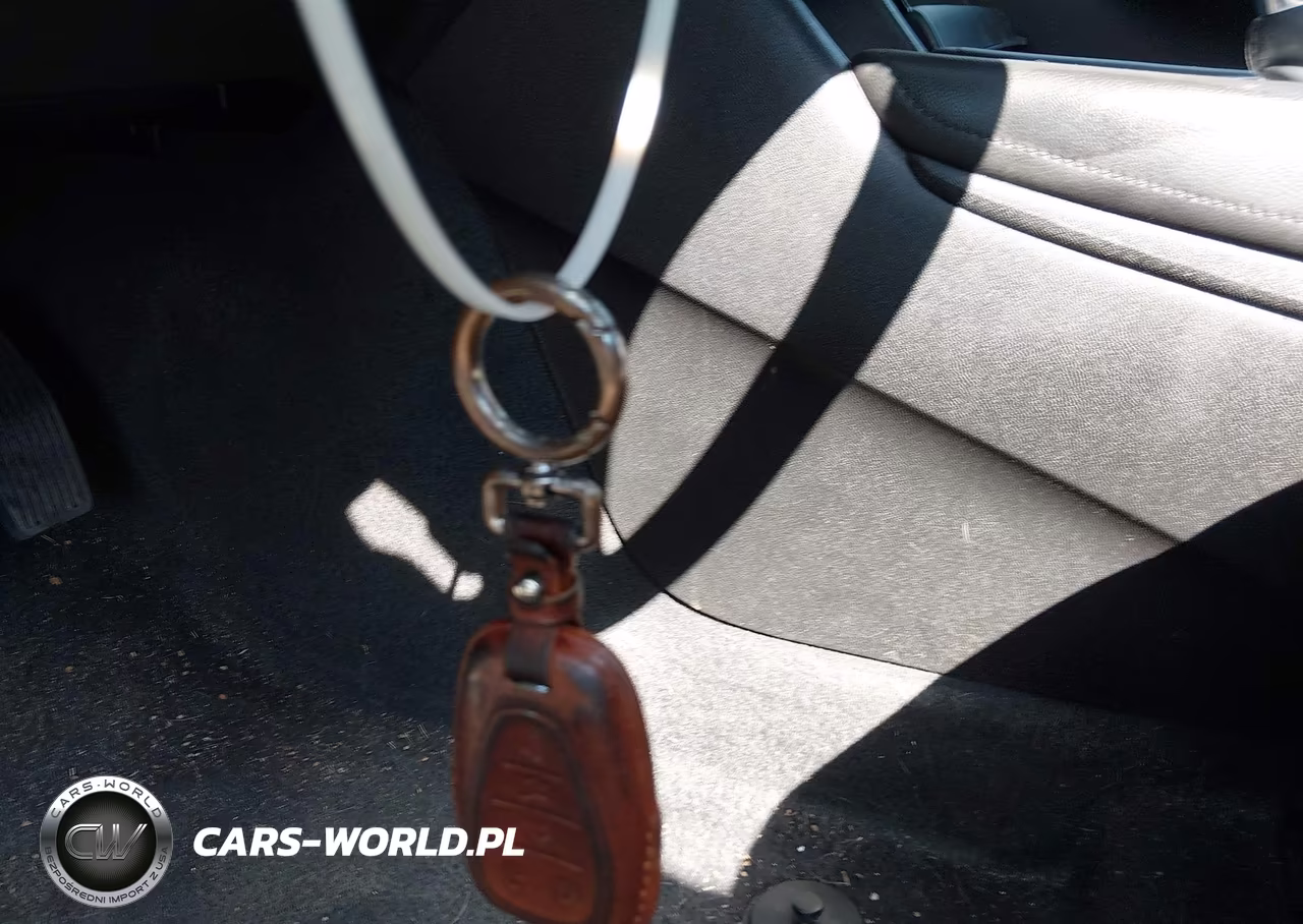 2018 Chevrolet Malibu Hybrid VIN:1G1ZF5SU5JF289225 - 11