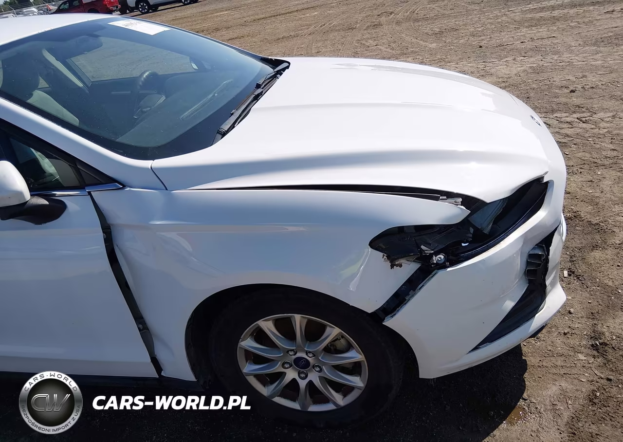 2015 Ford Fusion S VIN:3FA6P0G79FR256046 - 19