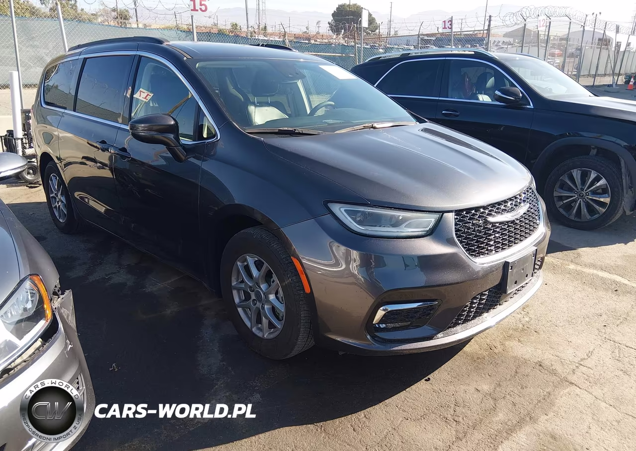 2022 Chrysler Pacifica Touring L