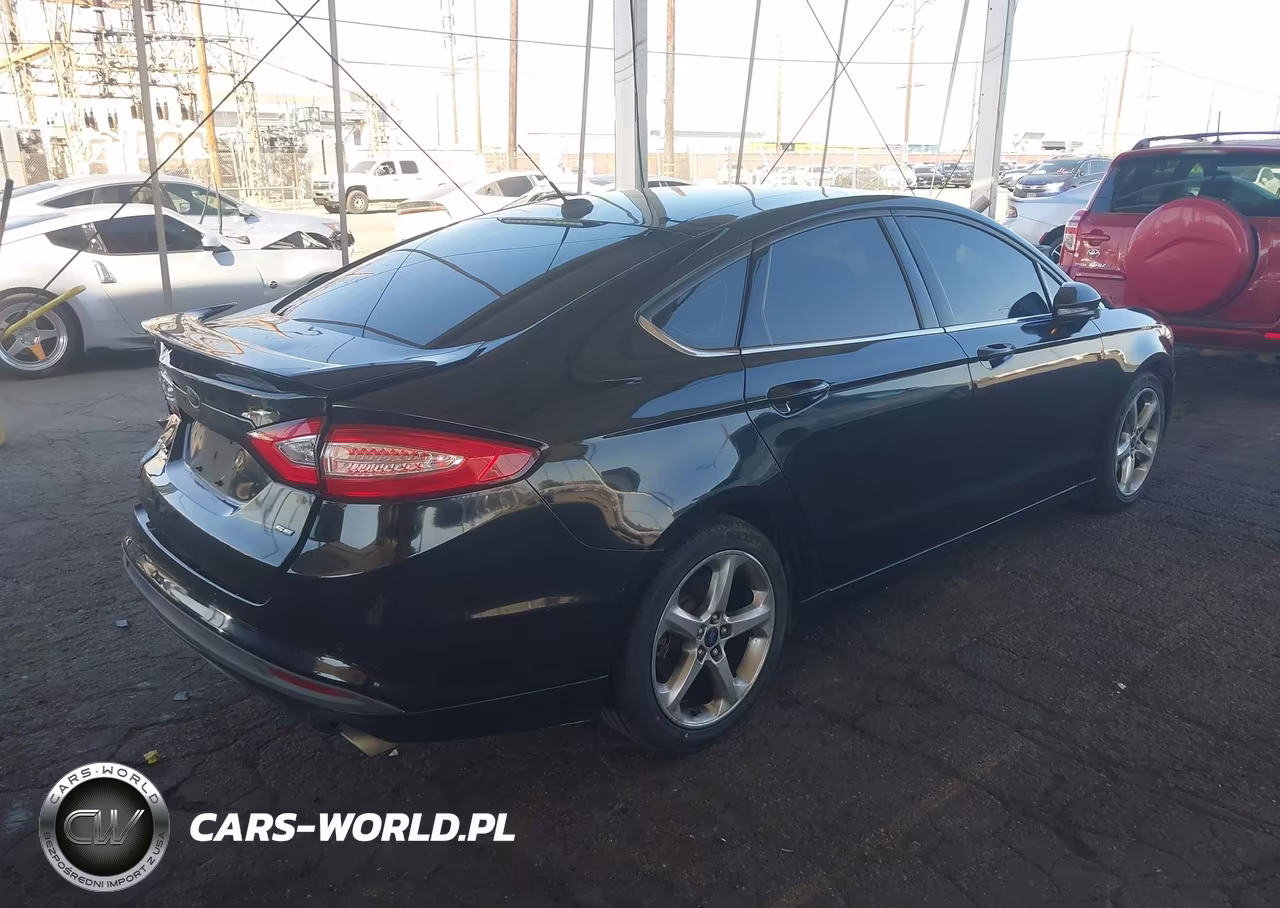 2015 Ford Fusion Se VIN:3FA6P0H72FR114751 - 4