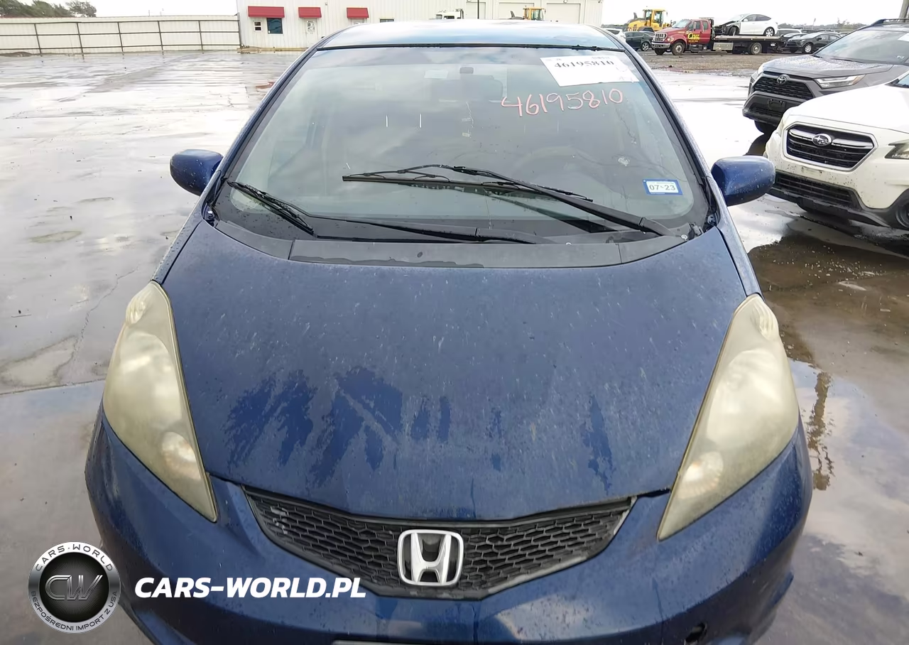 2013 Honda Fit VIN:JHMGE8H32DC001814 - 10