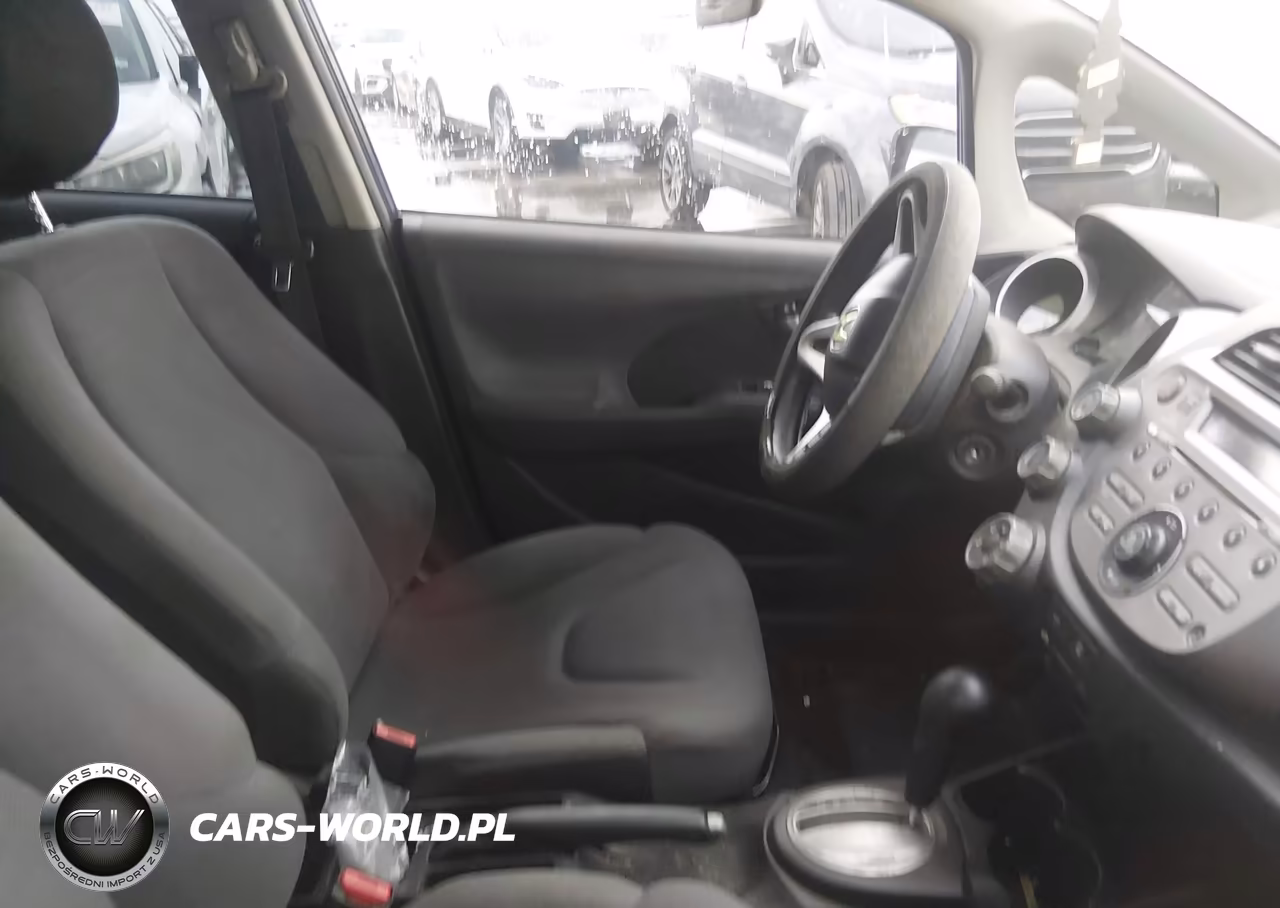 2013 Honda Fit VIN:JHMGE8H32DC001814 - 5