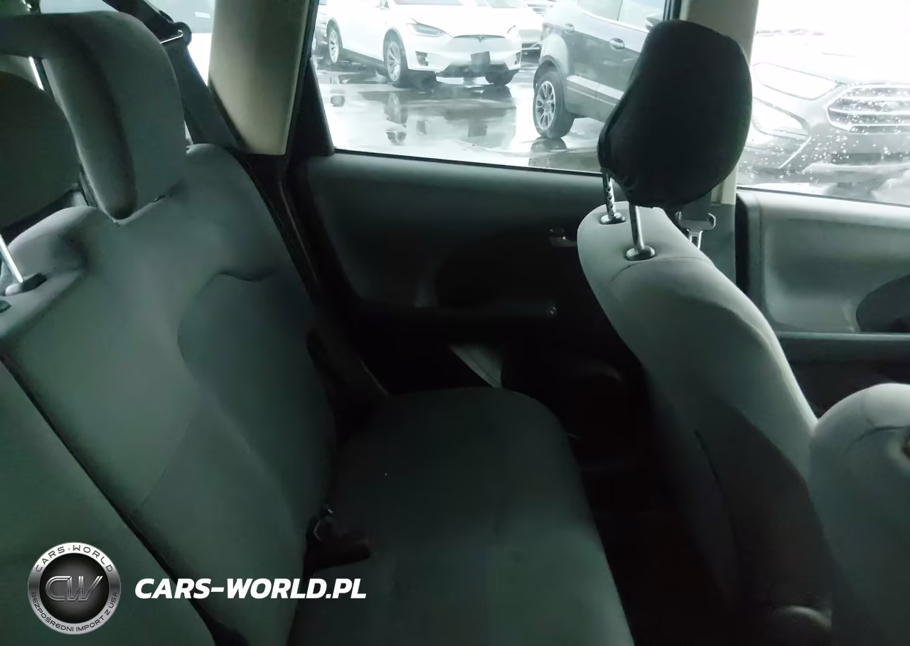 2013 Honda Fit VIN:JHMGE8H32DC001814 - 8