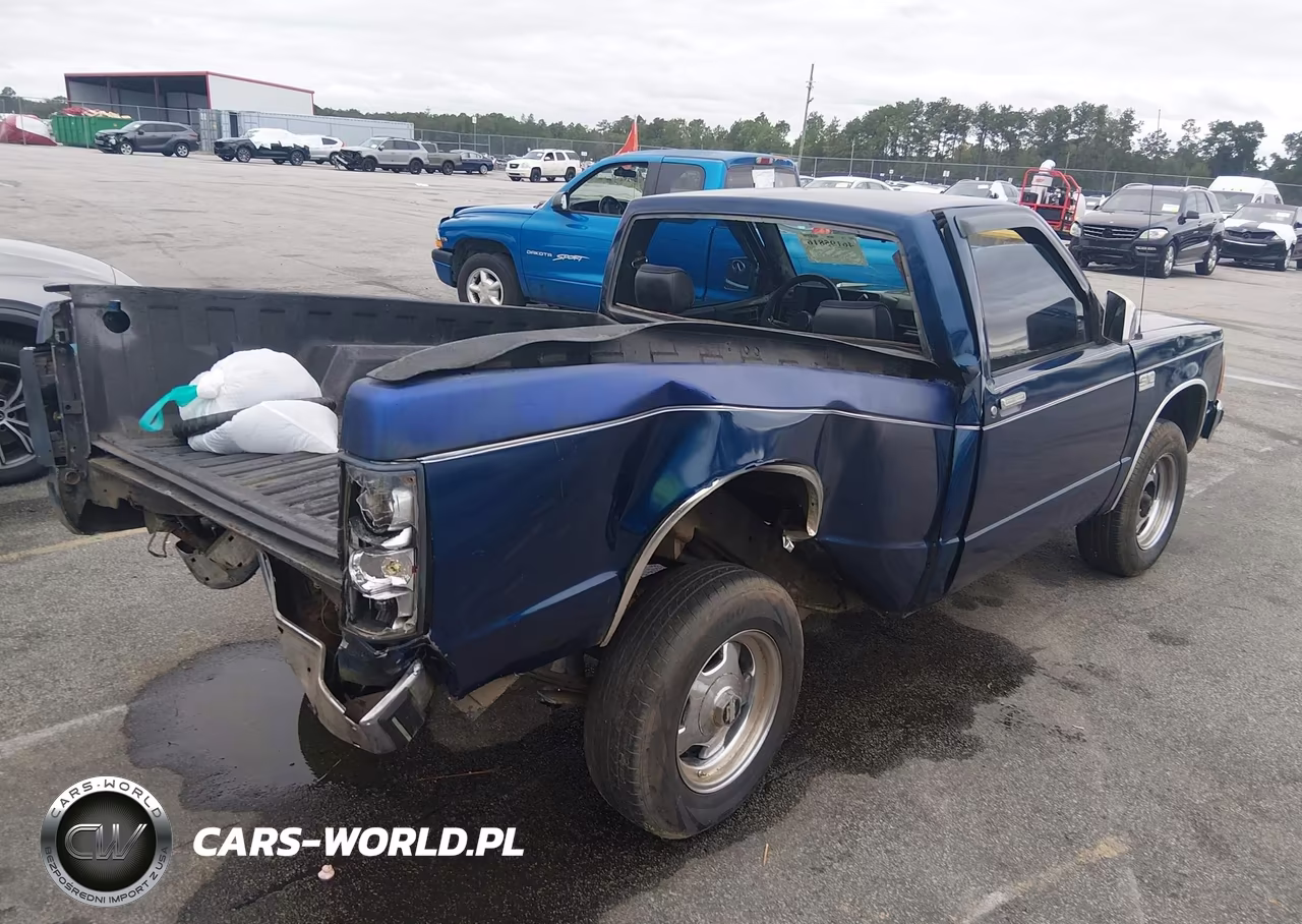 1988 Chevrolet S Truck S10 VIN:1GCCS14Z5J2271759 - 4