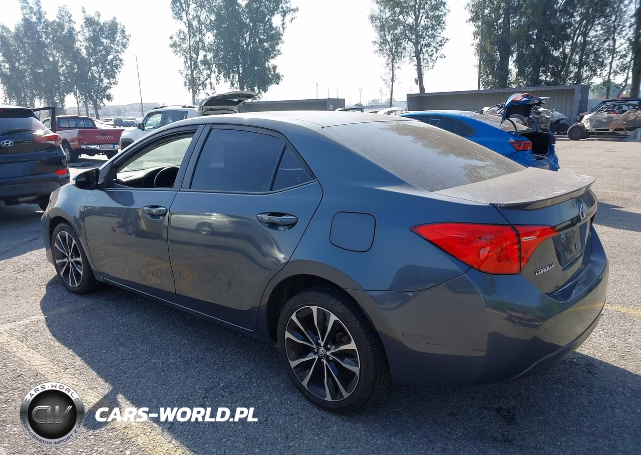 2019 Toyota Corolla Se VIN:5YFBURHE4KP918456 - 3