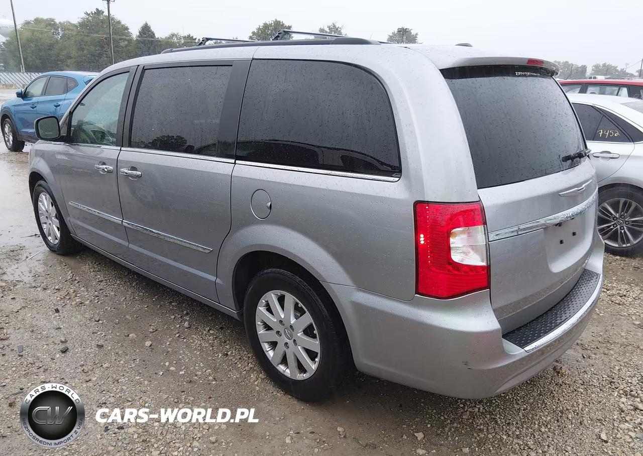 2016 Chrysler Town & Country Touring VIN:2C4RC1BG8GR255364 - 3