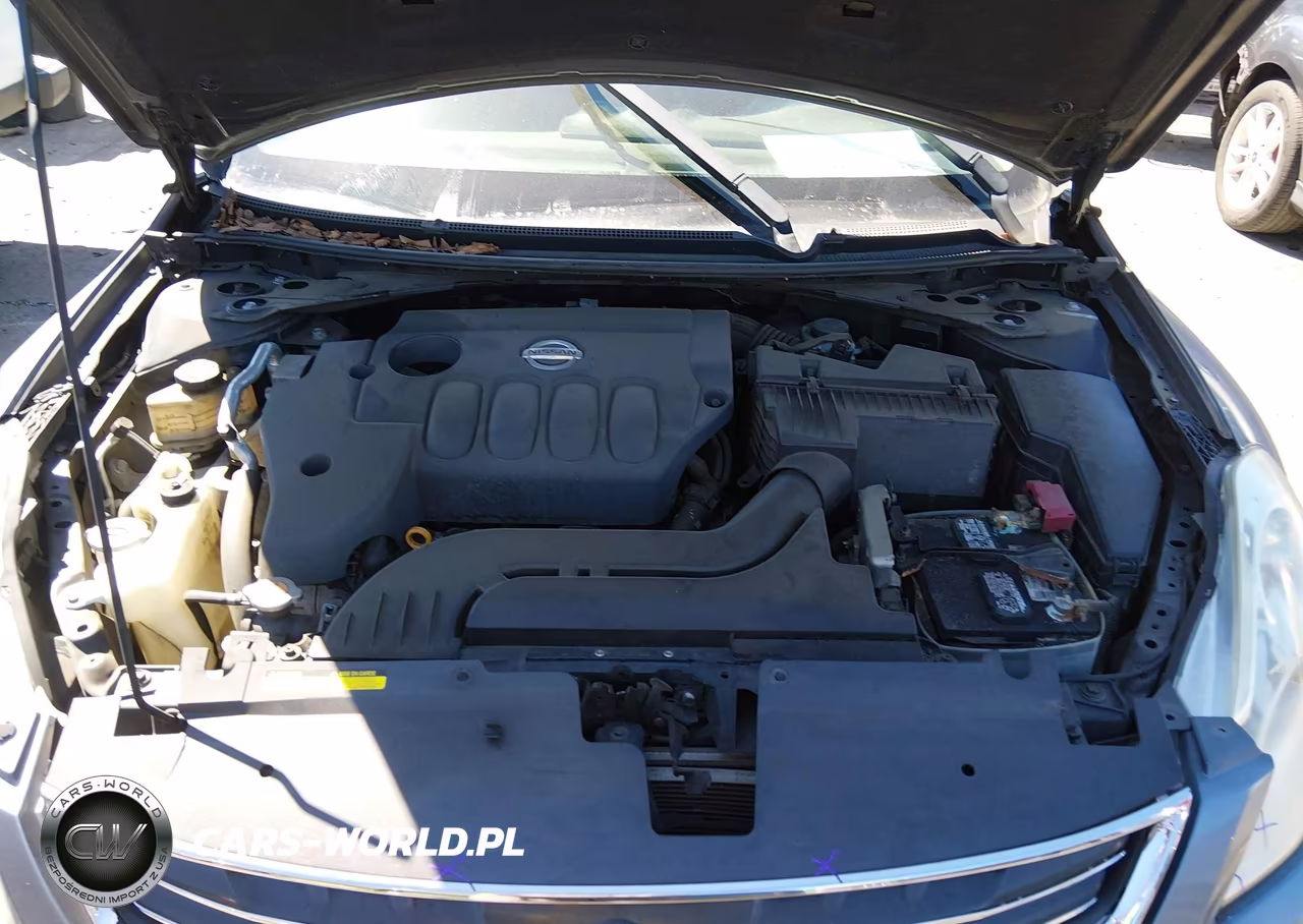 2011 Nissan Altima 2.5 S VIN:1N4AL2AP7BN495585 - 10