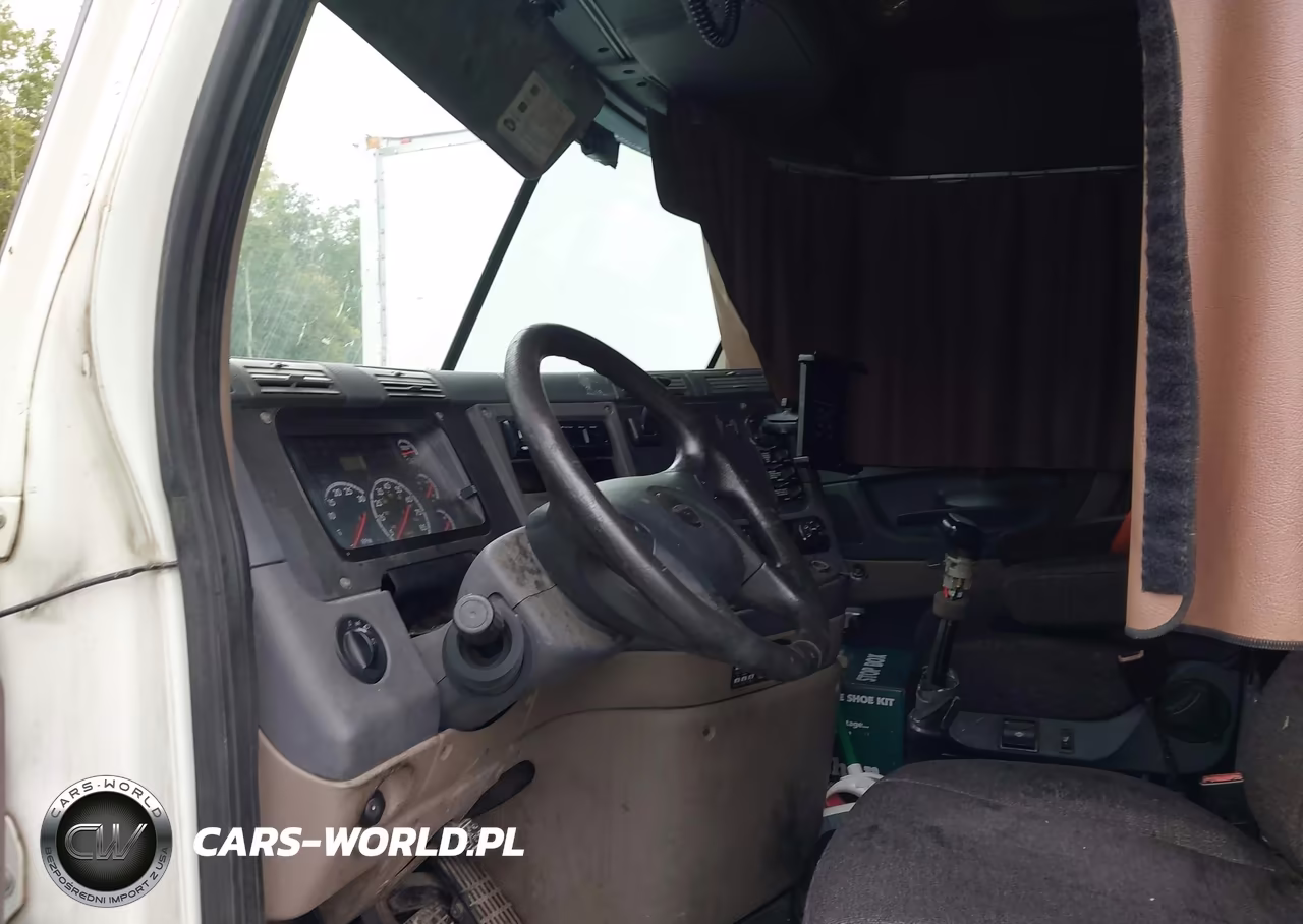 2013 Freightliner Cascadia 125 VIN:1FUJGLBG0DLBY1001 - 7