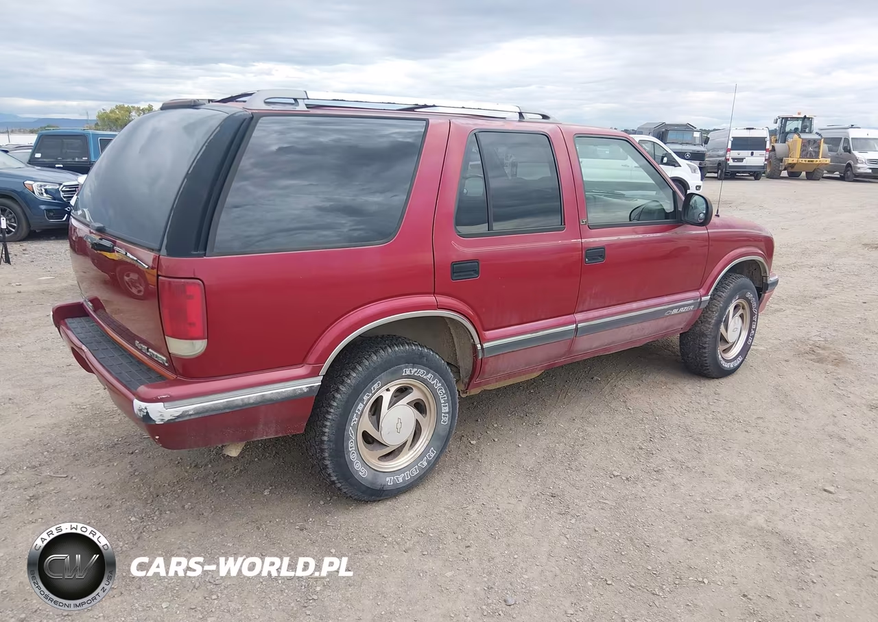 1995 Chevrolet Blazer VIN:1GNDT13W2S2207924 - 4
