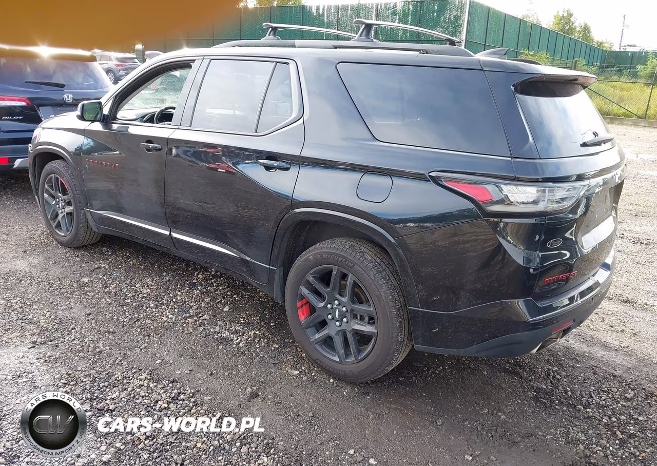 2019 Chevrolet Traverse Premier VIN:1GNEVKKW0KJ263954 - 3