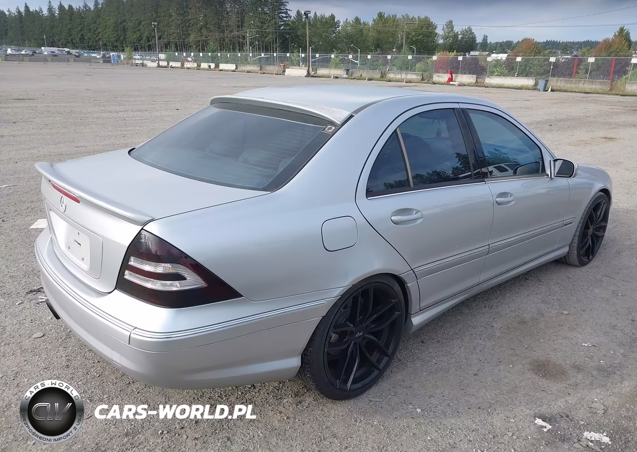 2005 Mercedes-Benz C 230 Kompressor Sport VIN:WDBRF40J05F672651 - 4