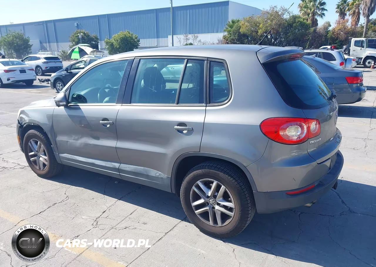 2011 Volkswagen Tiguan S VIN:WVGAV7AX7BW559972 - 3