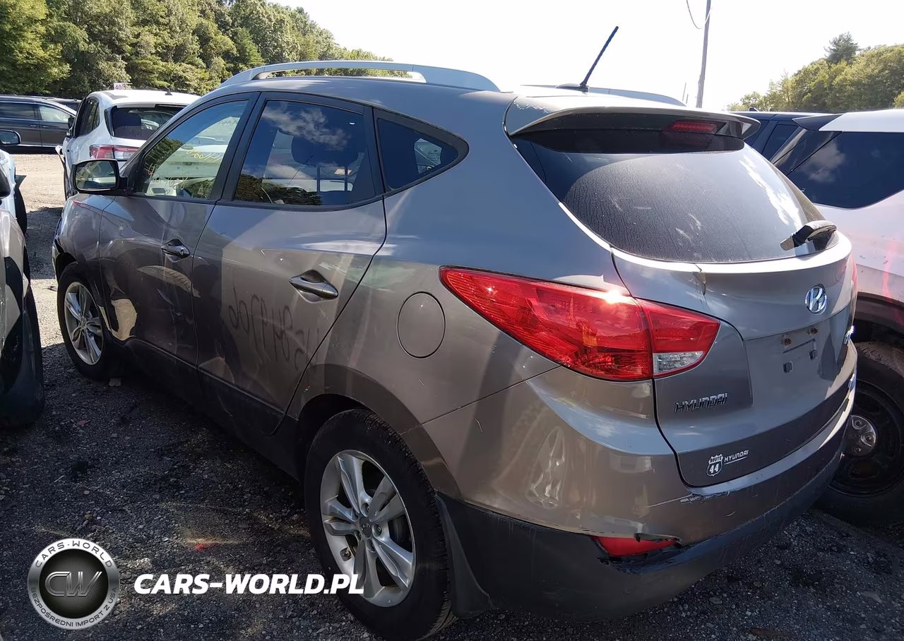 2012 Hyundai Tucson Gls VIN:KM8JUCACXCU418870 - 3