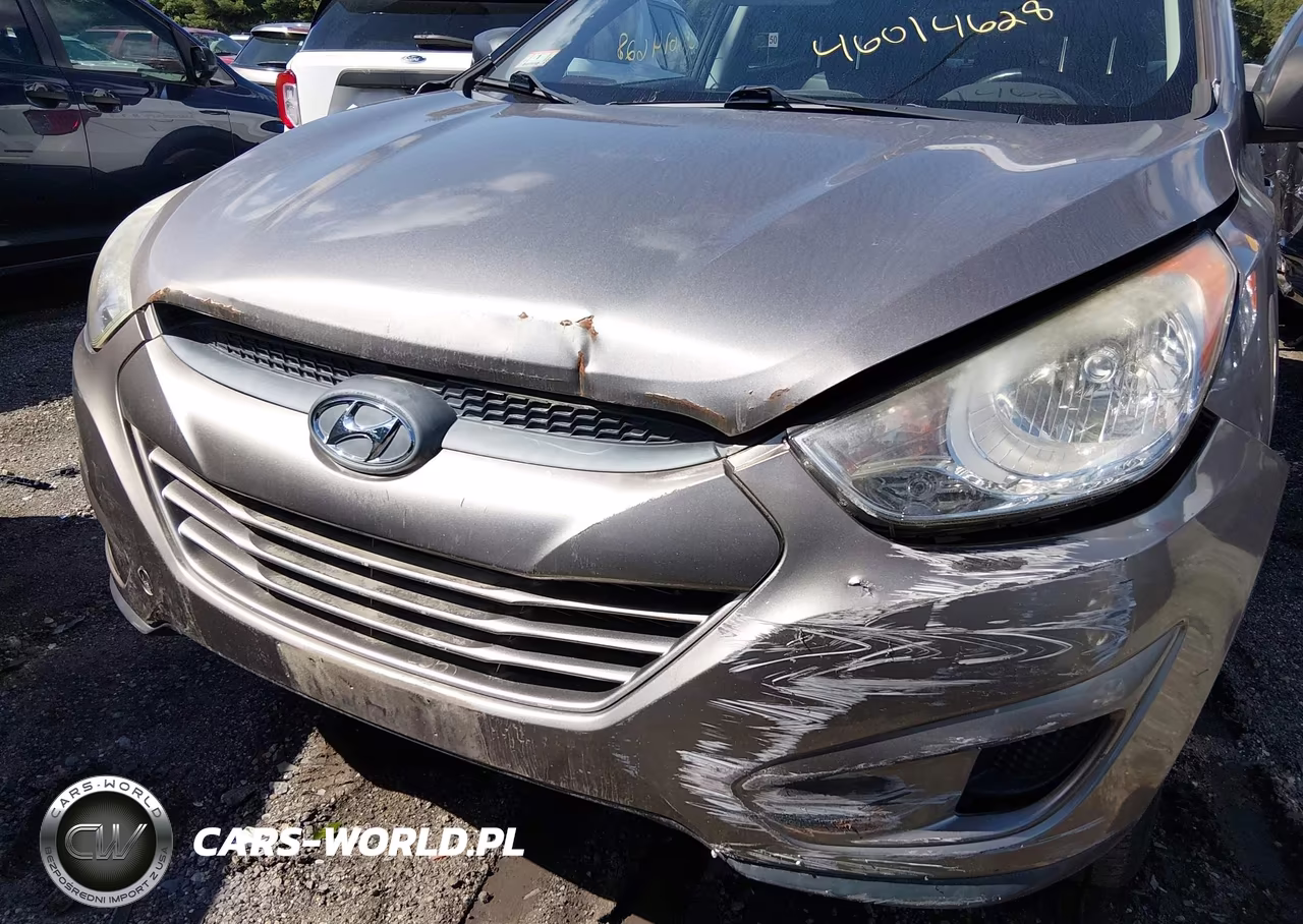2012 Hyundai Tucson Gls VIN:KM8JUCACXCU418870 - 6