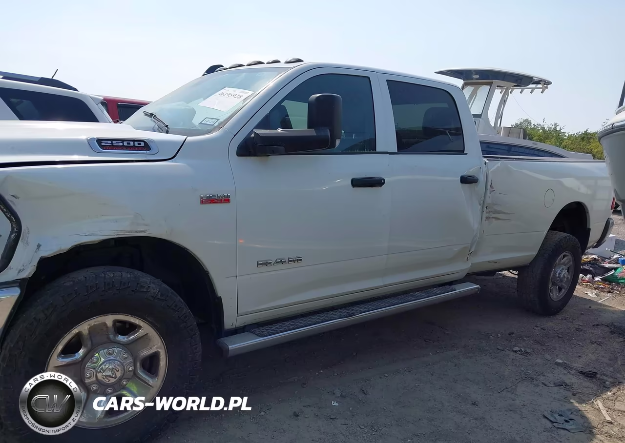 2022 Ram 2500 Tradesman 4X4 8' Box VIN:3C6UR5HJ4NG361811 - 13