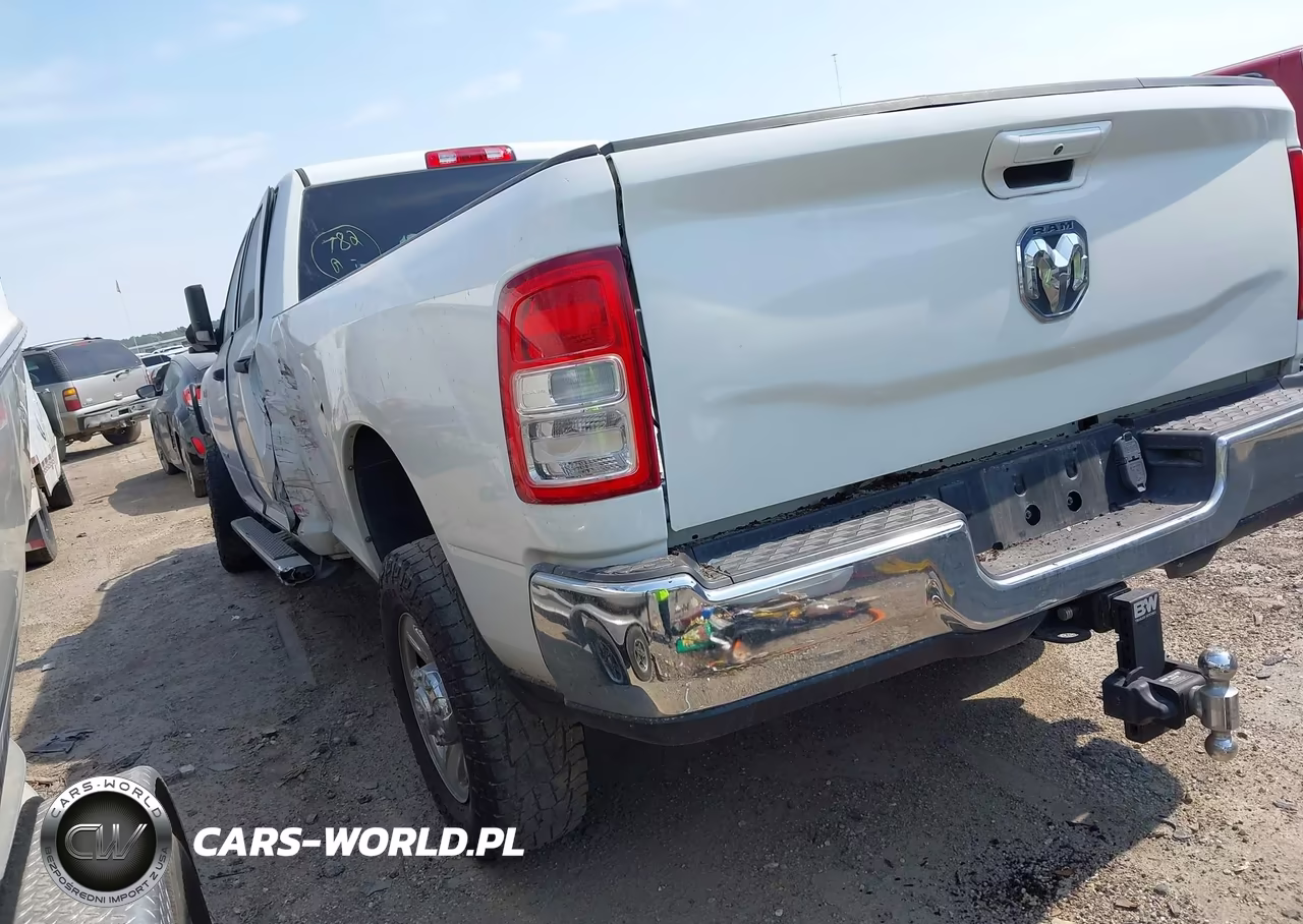 2022 Ram 2500 Tradesman 4X4 8' Box VIN:3C6UR5HJ4NG361811 - 3