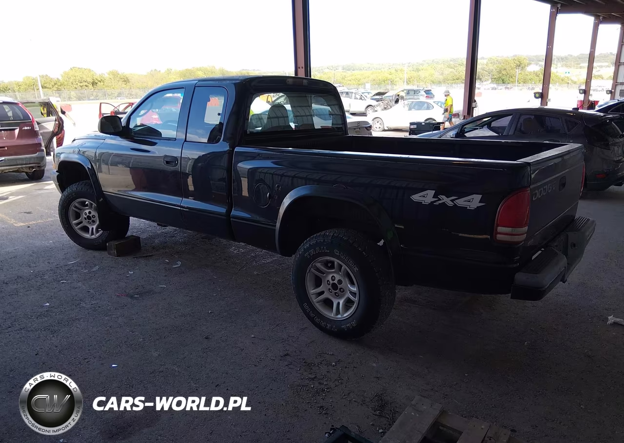 2003 Dodge Dakota Sport VIN:1D7HG32N93S177900 - 3