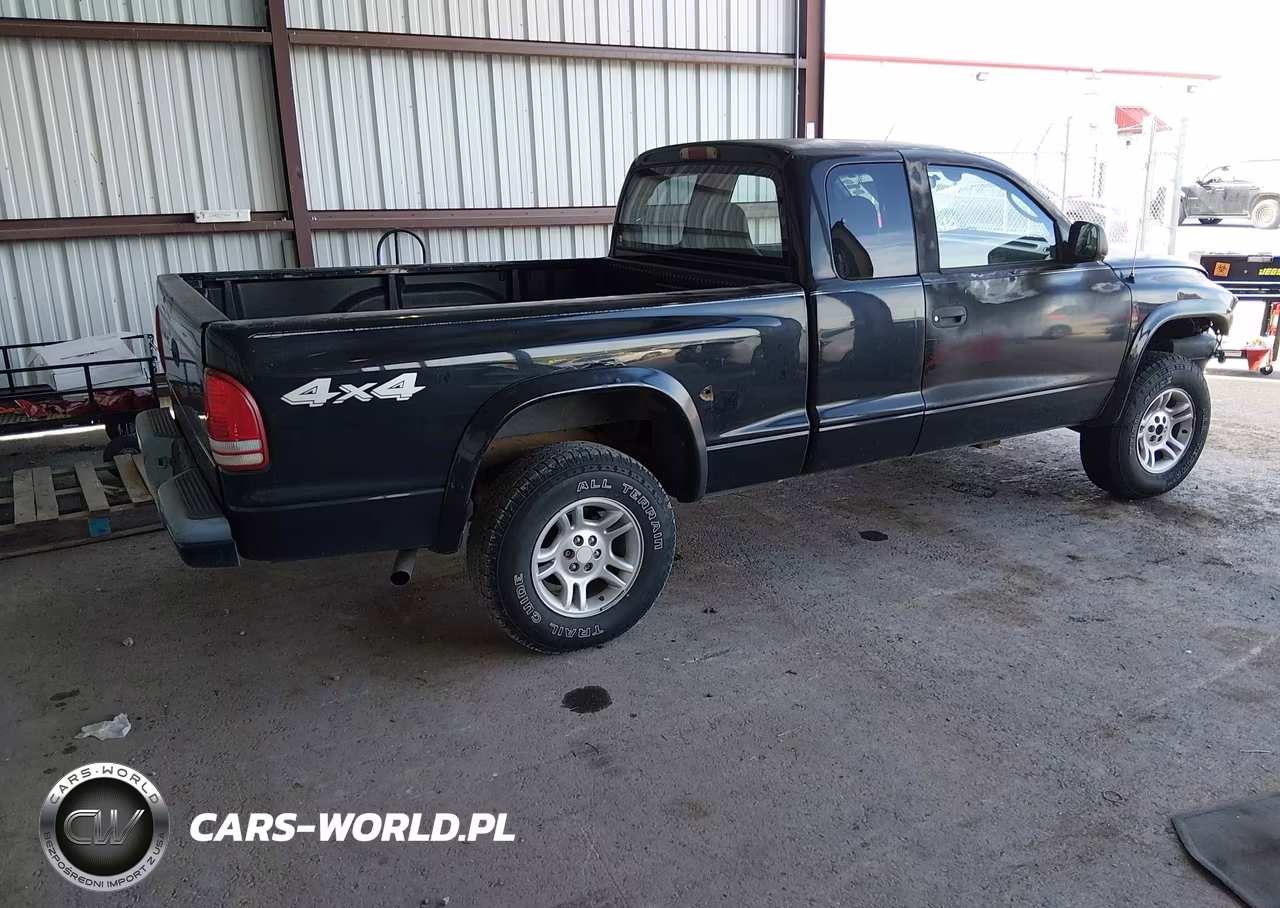 2003 Dodge Dakota Sport VIN:1D7HG32N93S177900 - 4