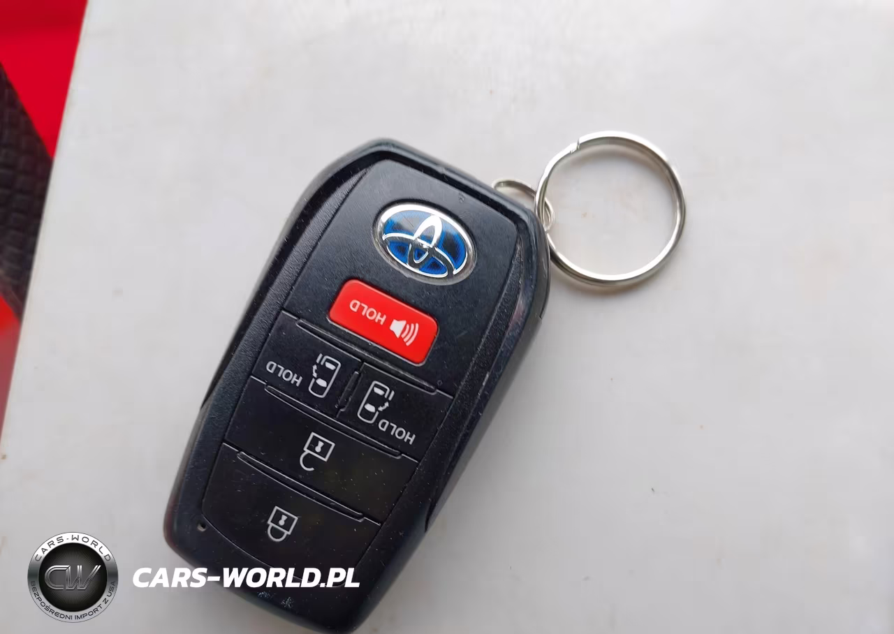 2021 Toyota Sienna Le VIN:5TDKRKEC0MS049280 - 11