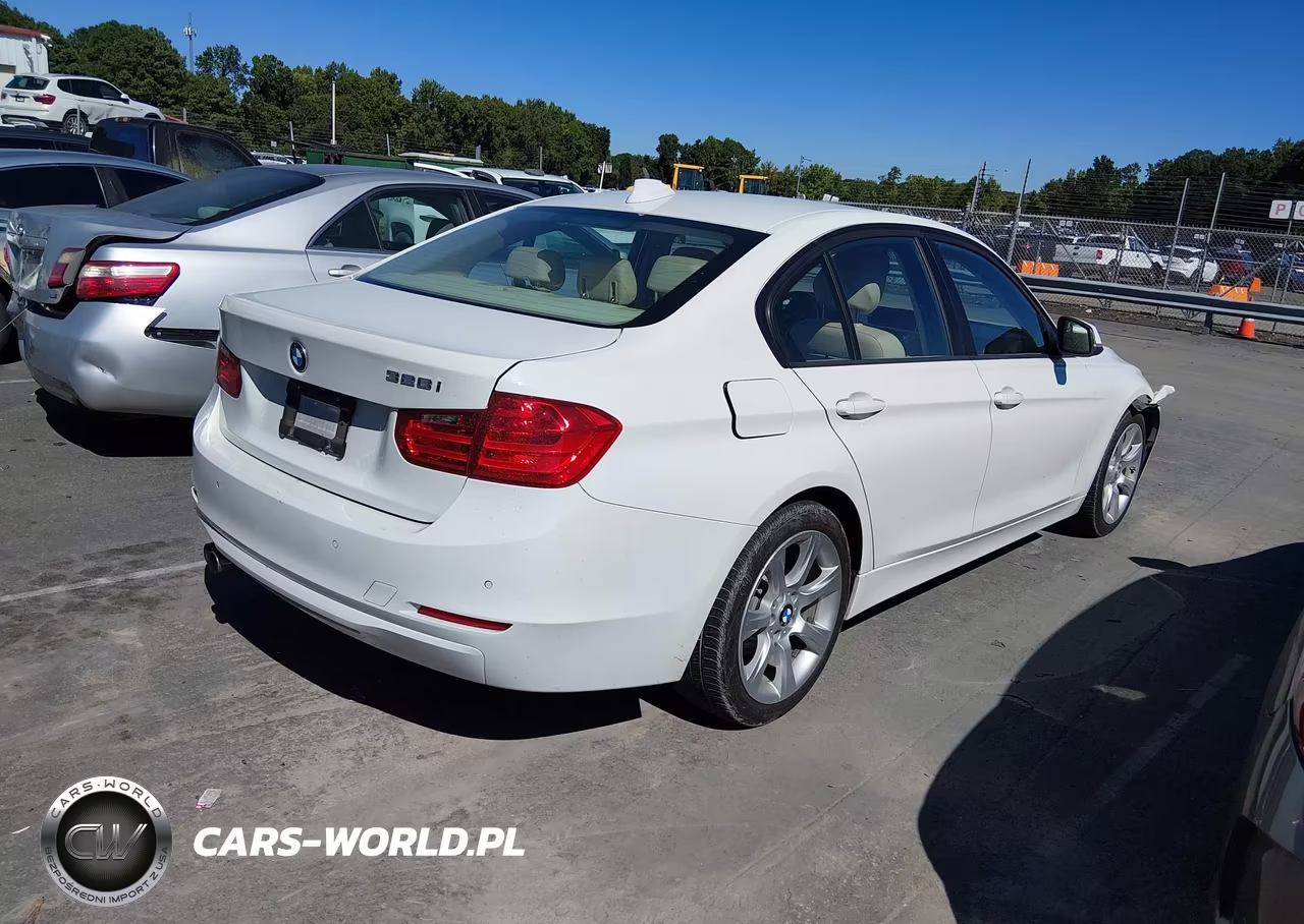 2015 BMW 328I xDrive VIN:WBA3B3C53FF546892 - 4