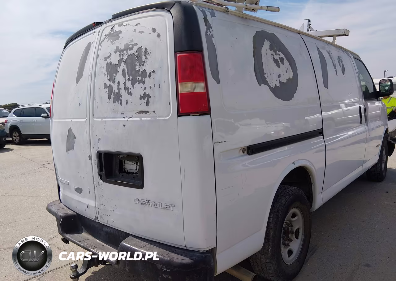2005 Chevrolet Express VIN:1GCGG25V251265630 - 4