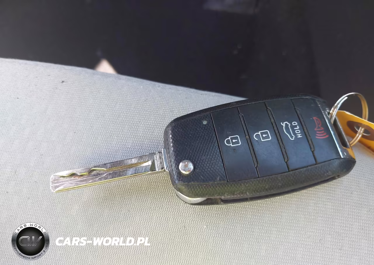 2015 Kia Optima Lx VIN:5XXGM4A77FG453982 - 11