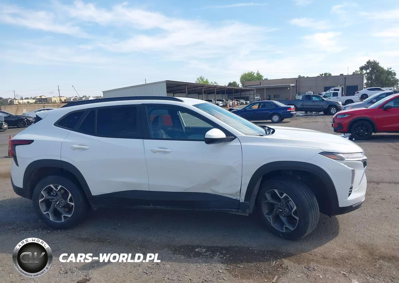 2025 Chevrolet Trax Fwd Lt VIN:KL77LHEP7SC256922 - 13