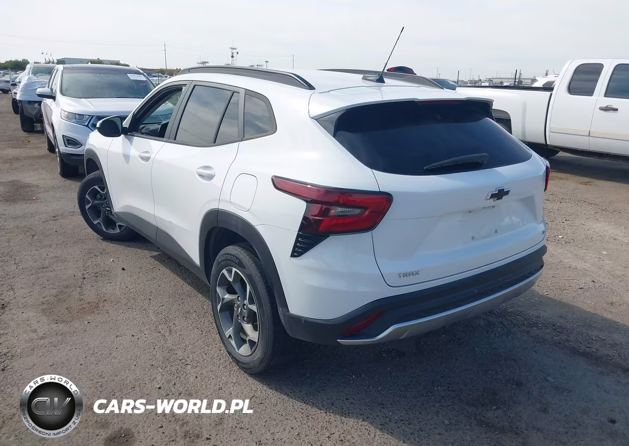 2025 Chevrolet Trax Fwd Lt VIN:KL77LHEP7SC256922 - 3