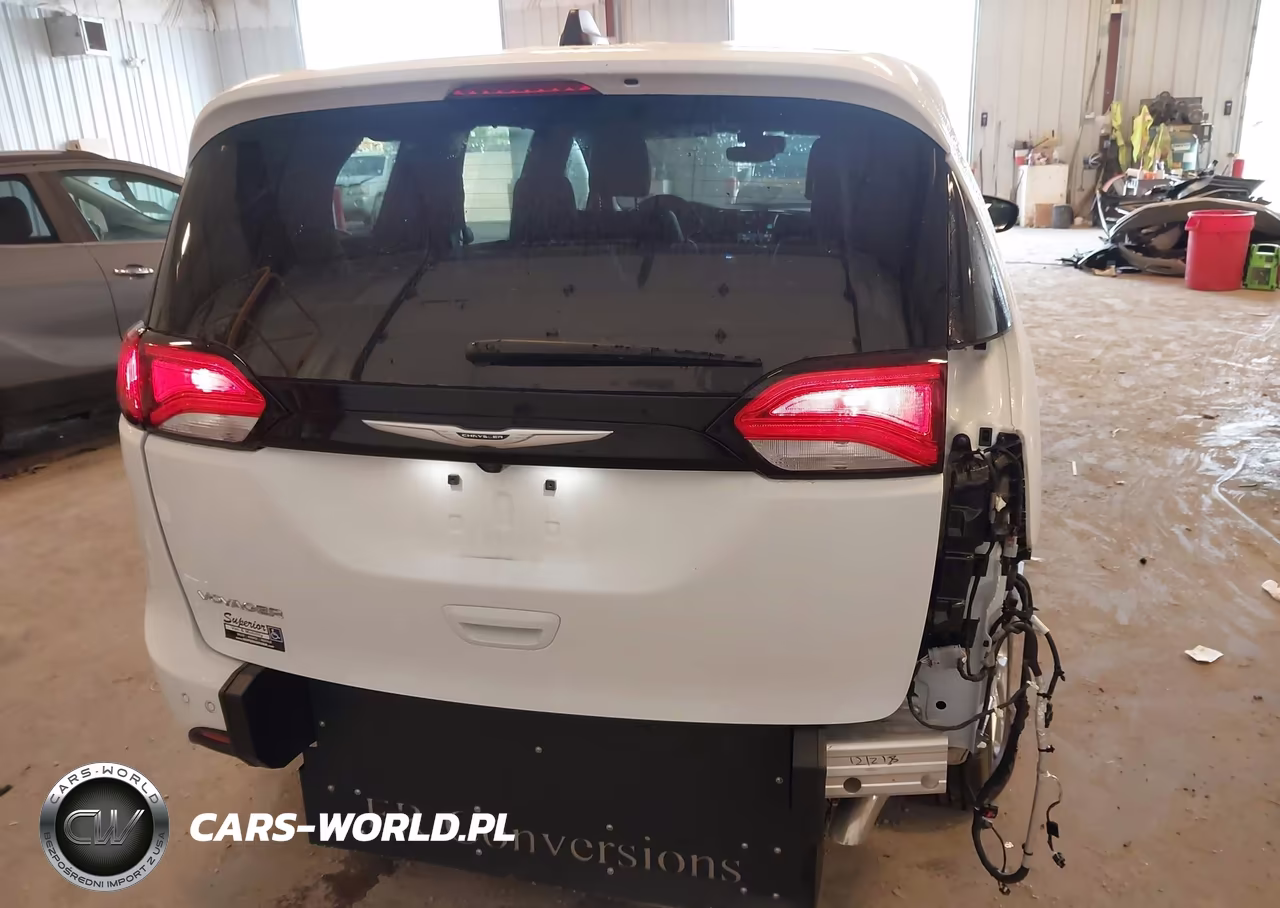 2025 Chrysler Voyager Lx VIN:2C4RC1CG6SR556979 - 16