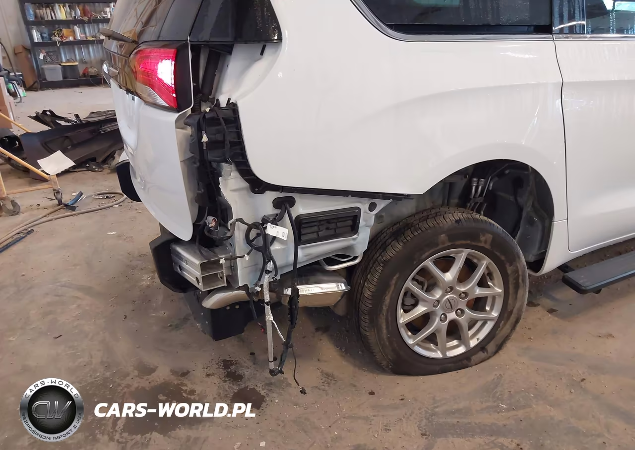 2025 Chrysler Voyager Lx VIN:2C4RC1CG6SR556979 - 6